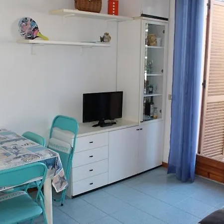Bilo Andrea Con Terrazza Vicino Al Mare Apartament