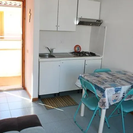 Bilo Andrea Con Terrazza Vicino Al Mare Apartament